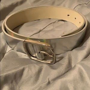 Holographic belt
